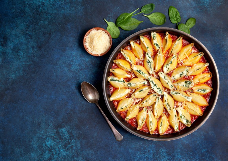stuffed pasta shells with spinach scaled