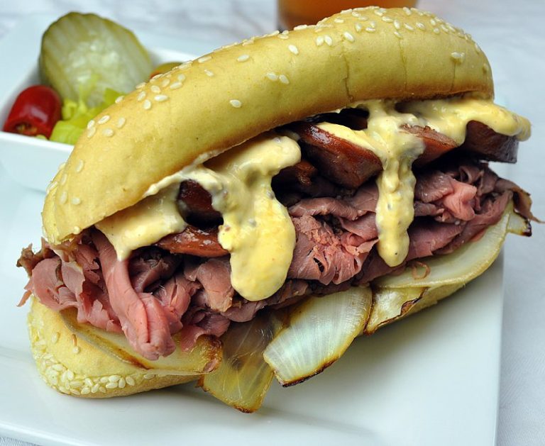 Beef Basa Sandwich