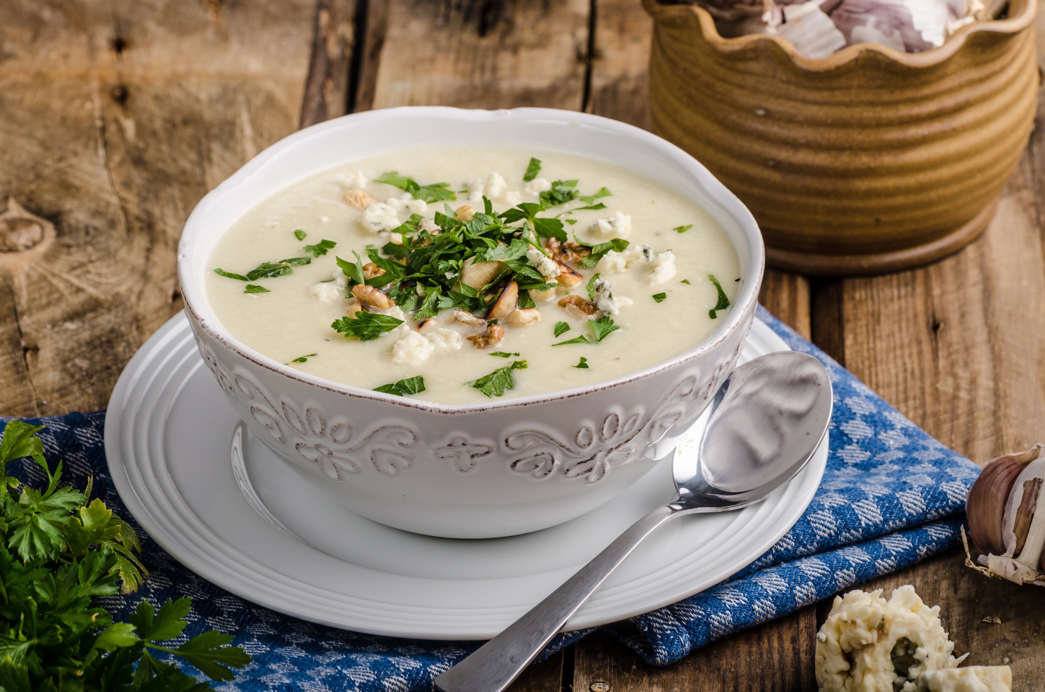 cauliflower soup with blue cheese 60297570