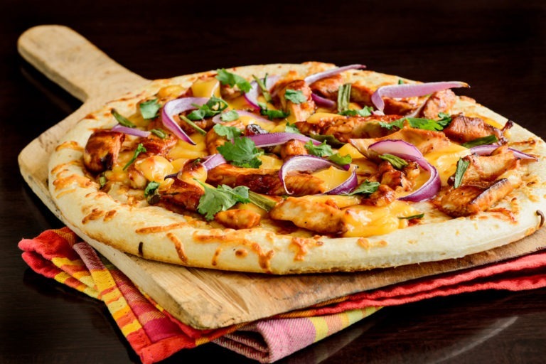 bbq chicken pizza 32425293