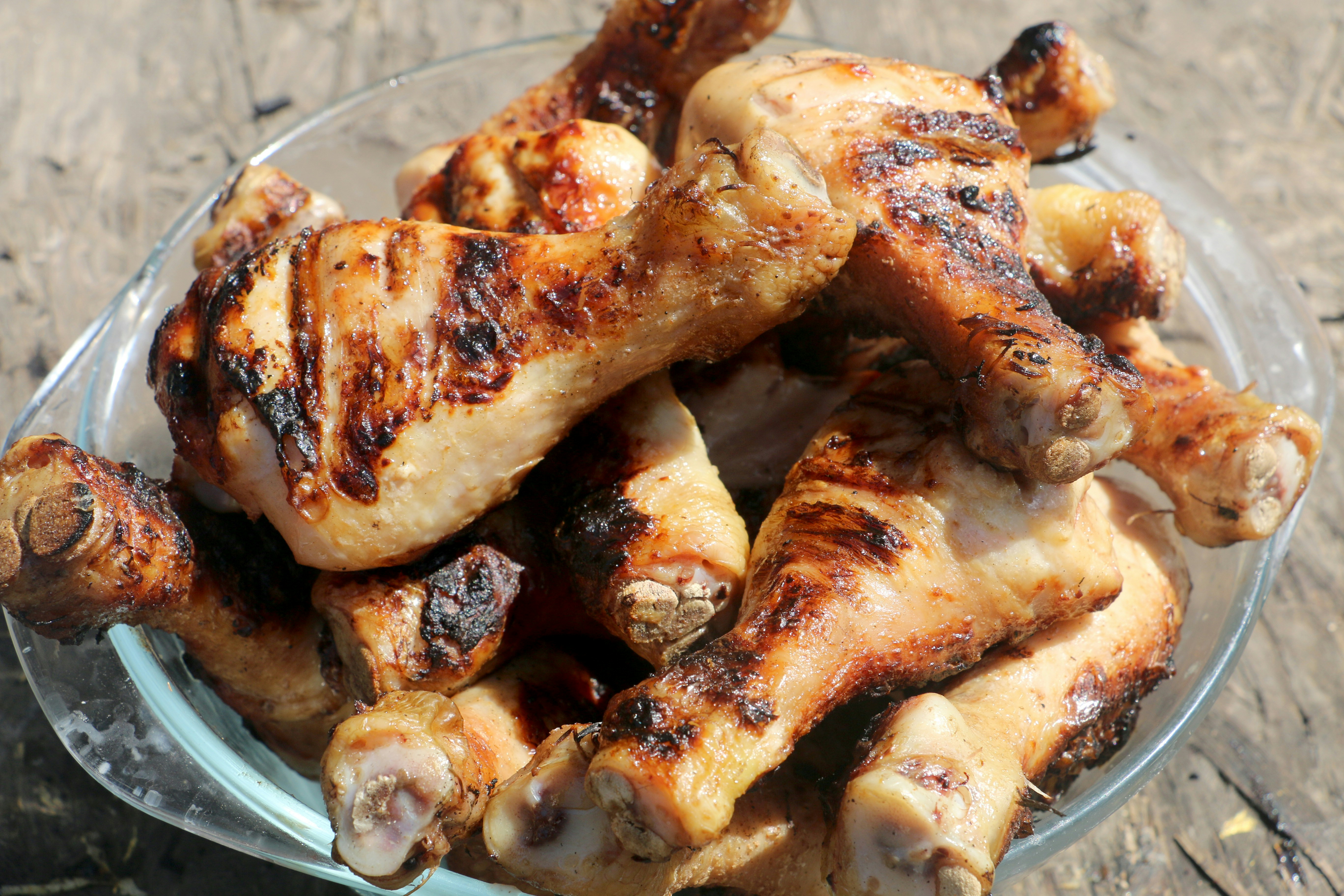Grilled Chicken with White BBQ Sauce