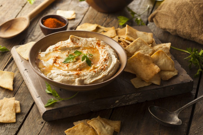 creamy hummus 1024x683 1