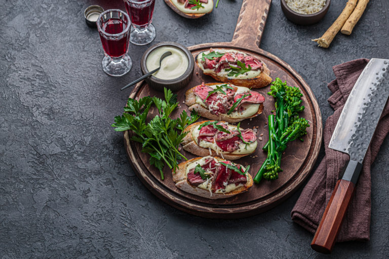 tapas with roast beef on crusty bread